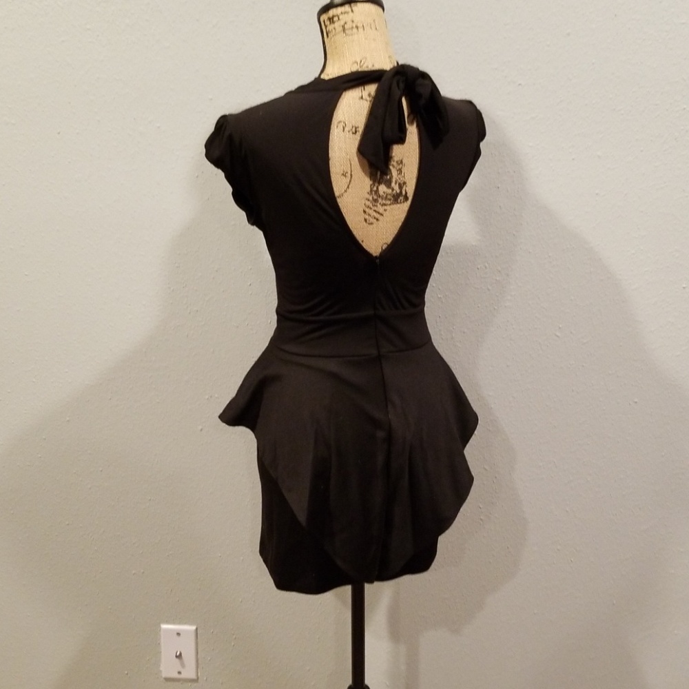 Dress - Picture 2 of 3